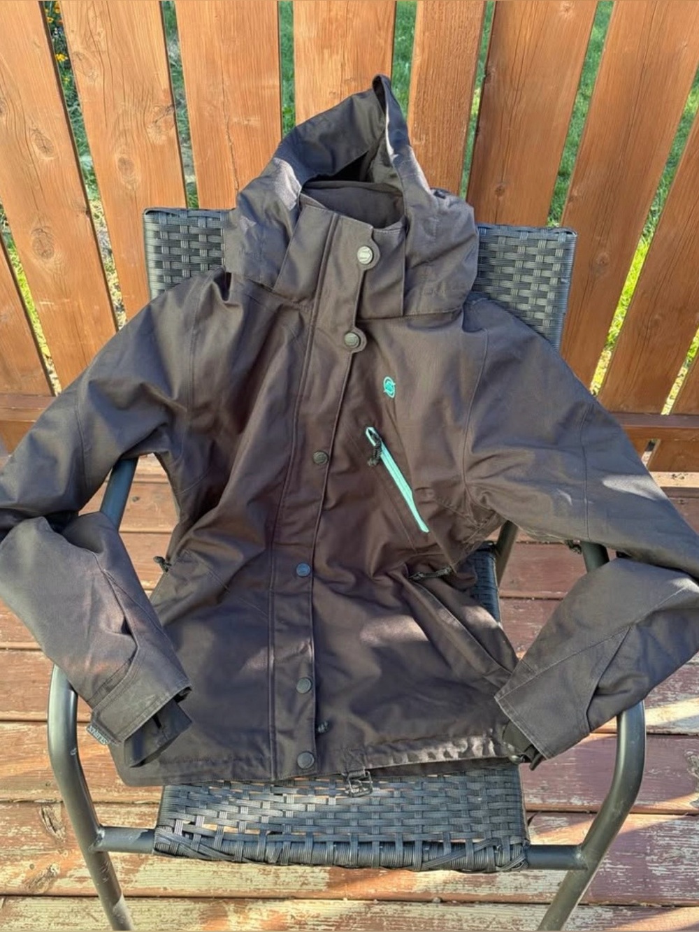 Ladies Sledneck Winter Jacket Size Medium